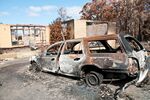 The issue is between the right of people to protect their houses from fire risk and a 'one size fits all' clearing rule that results in vegetation being cleared for purposes other than bushfire protection, with loss of biodiversity and landscape character